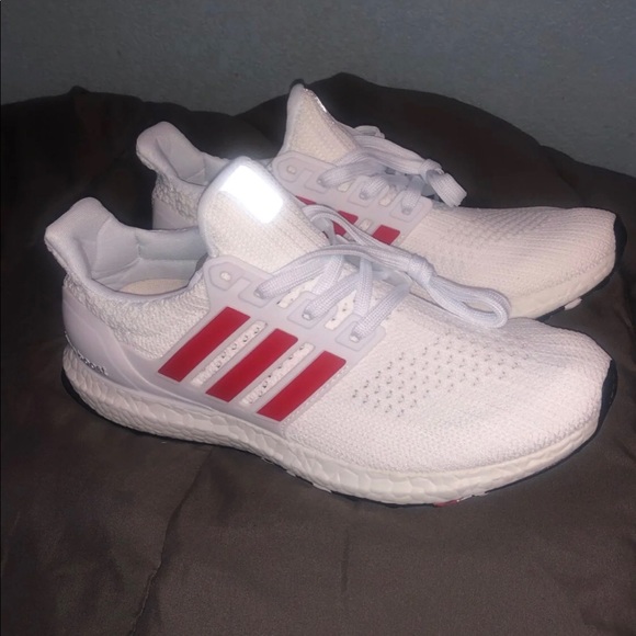 Adidas Ultraboost 4.0 White and Red - Picture 2 of 4
